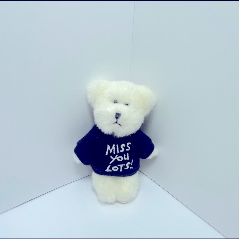 Vtg Retired Boyds Bears Mini Miss you lots plush bear 4” Price Firm Valentines